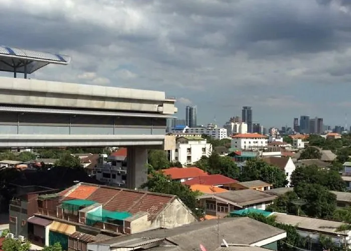 The State 3* Bangkok